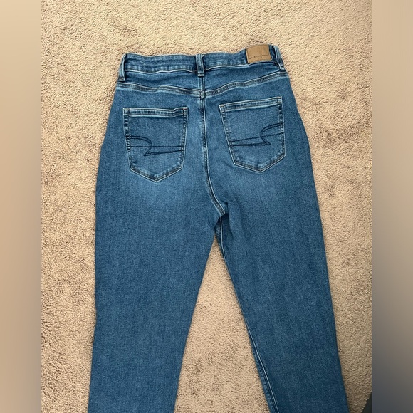 American Eagle Mom Jean - Picture 3 of 3